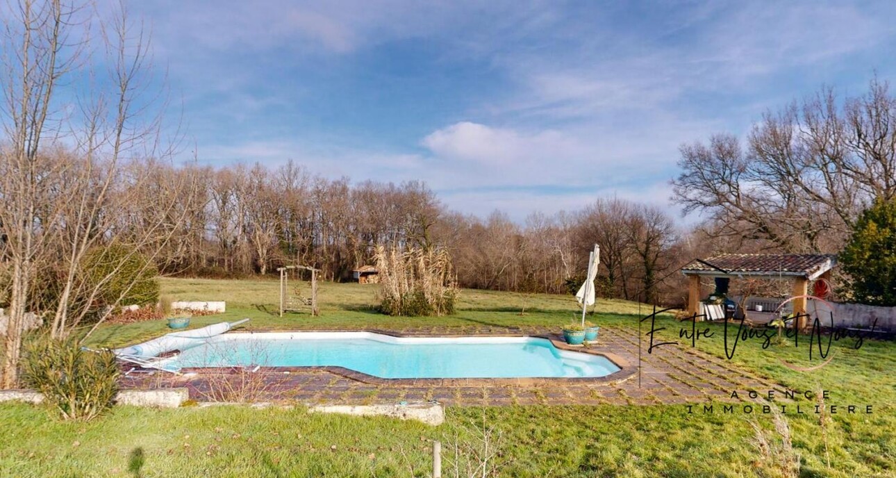 Photos 20 - Touristique - PROPRIETE 288M2, DÉPENDANCES SUR 8,4HA