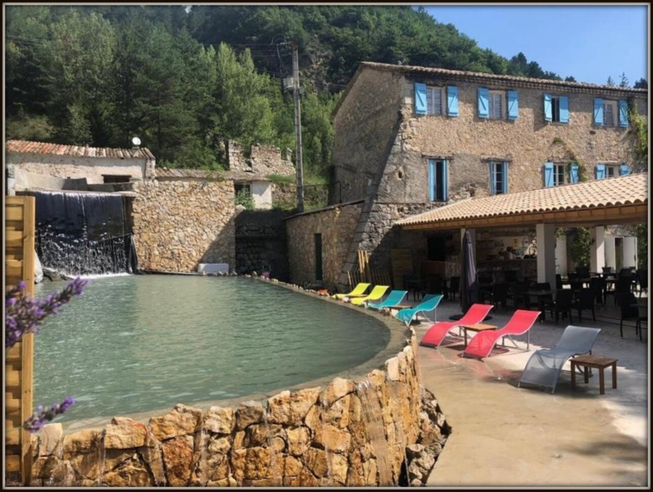 Photos 2 - Prestige - Castellane Gorges Du Verdon  2 hangars, hotel, restaurant, deux villas 5 ha de flan de colline visite du 14 au 20 juin