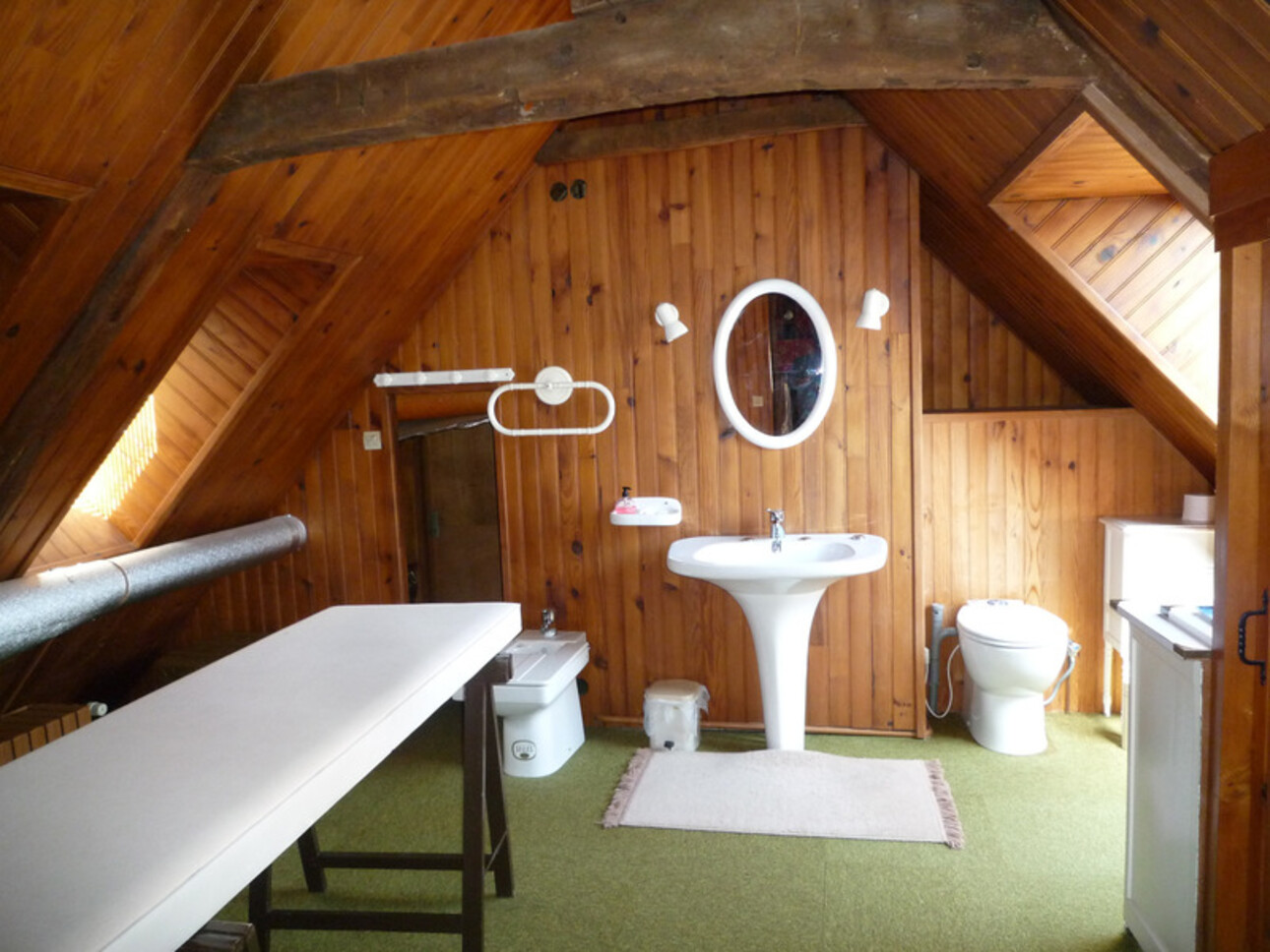 Photos 28 - Prestige - Dpt Aisne (02),  BAULNE EN BRIE à vendre superbe propriété de 380 m2 habitables sur un terrain de 15 ha avec étang de 3 ha