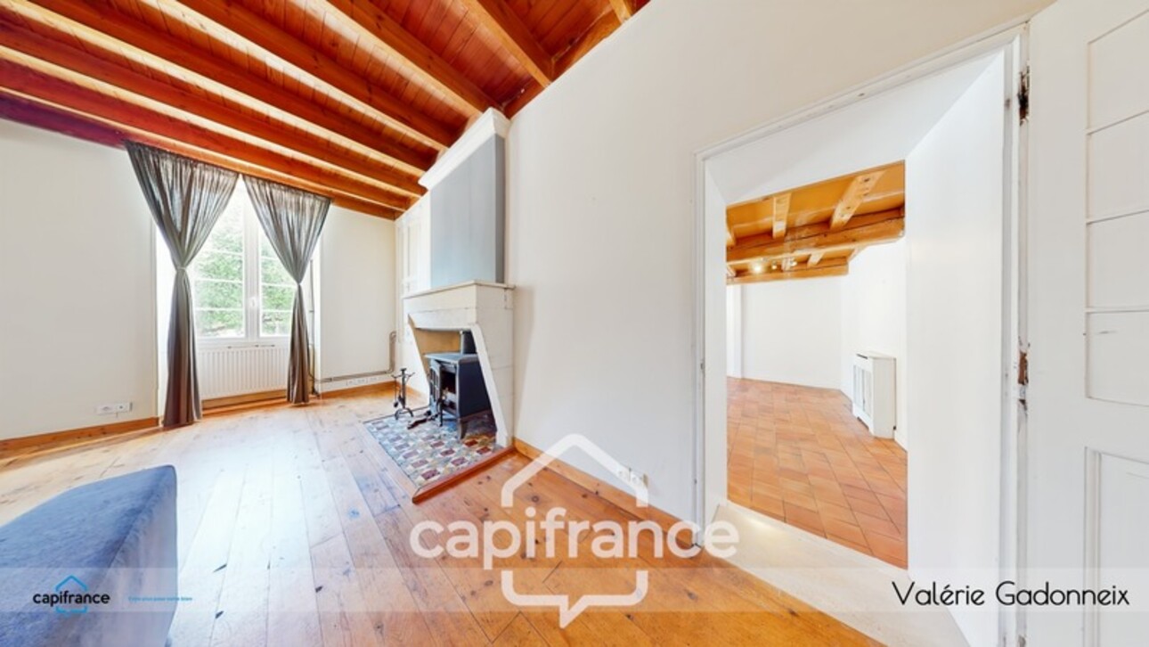 Photos 4 - Prestige - Gensac-La-Pallue, à vendre, Maison de Maître, en pierre, 6 chambres, piscine, grange de 118 m2, le tout sur une parcelle cadastrée de 1314 m2