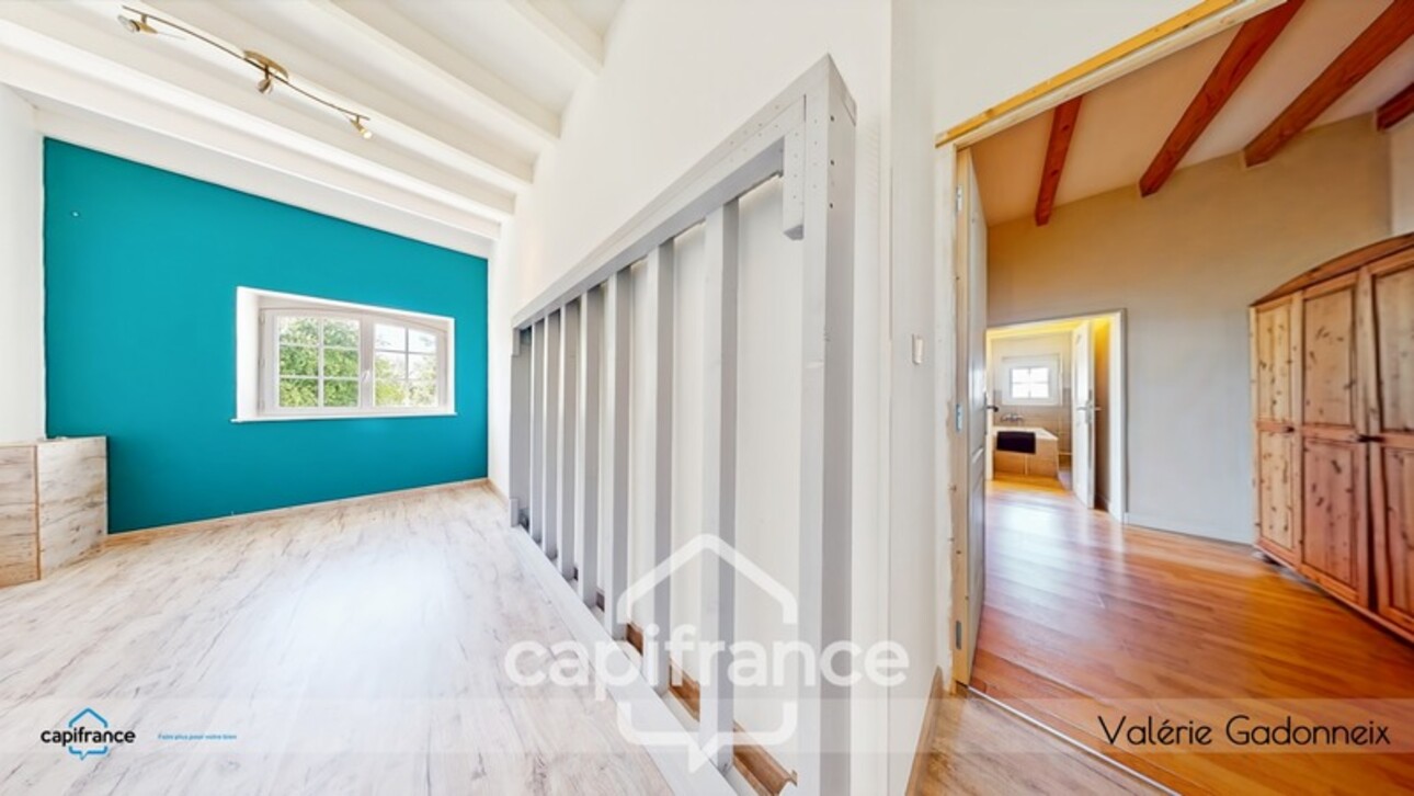 Photos 9 - Prestige - Gensac-La-Pallue, à vendre, Maison de Maître, en pierre, 6 chambres, piscine, grange de 118 m2, le tout sur une parcelle cadastrée de 1314 m2