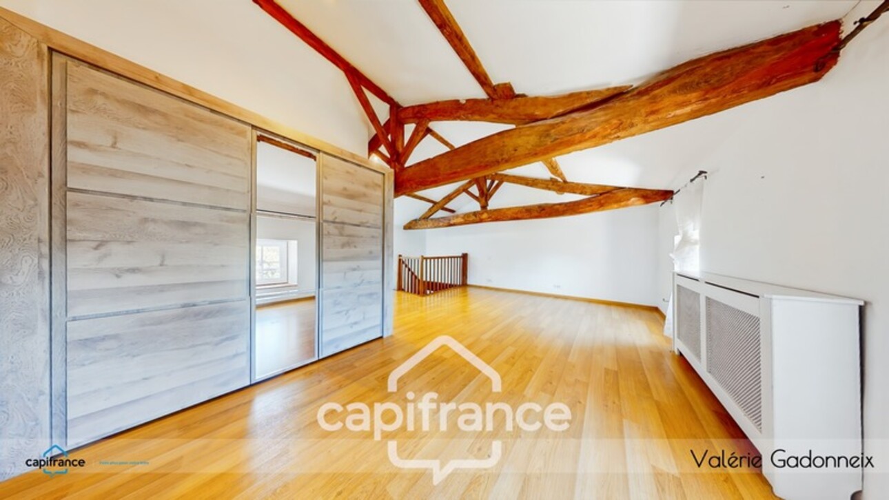 Photos 19 - Prestige - Gensac-La-Pallue, à vendre, Maison de Maître, en pierre, 6 chambres, piscine, grange de 118 m2, le tout sur une parcelle cadastrée de 1314 m2