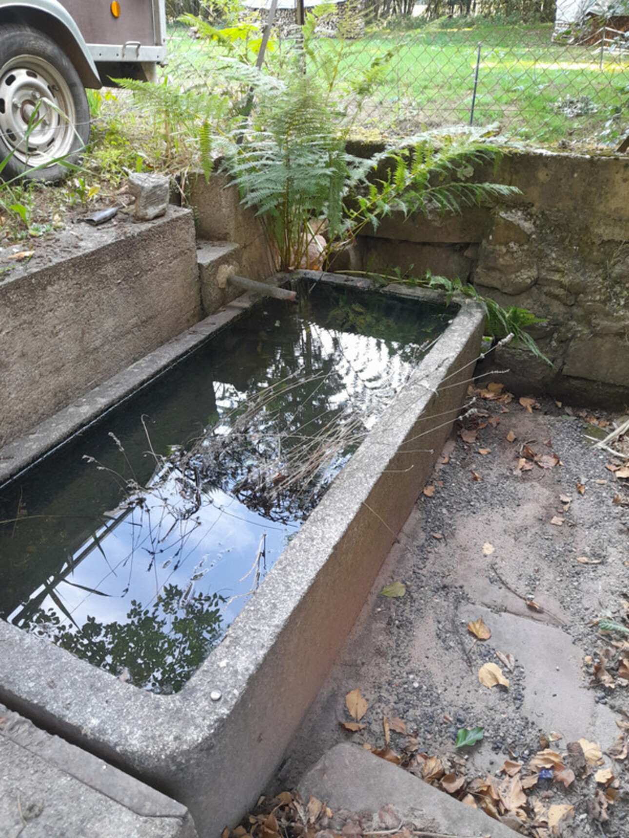 Photos 11 - Touristique - Ferme rénovée, sur 50 ares avec rivière