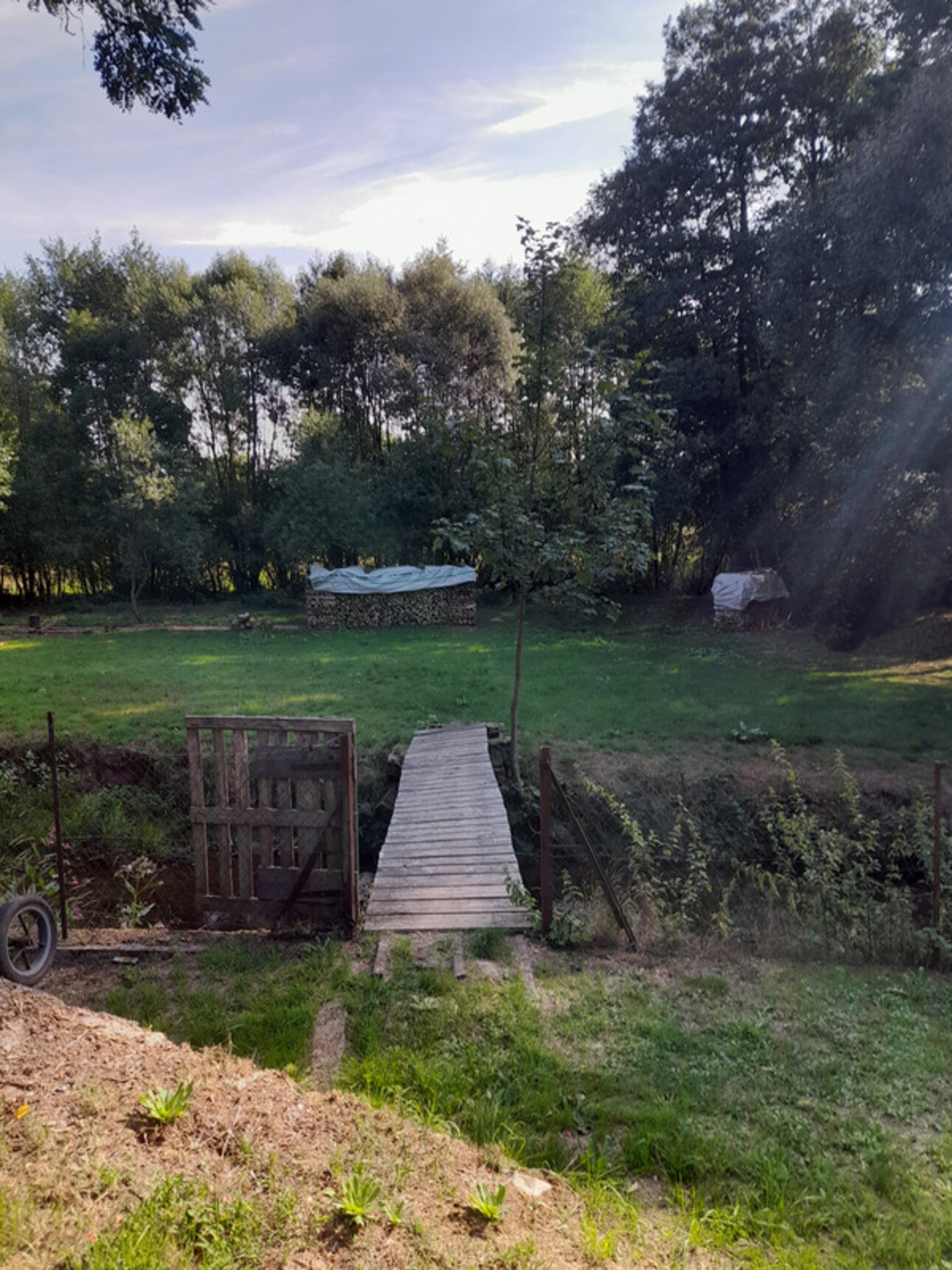 Photos 13 - Touristique - Ferme rénovée, sur 50 ares avec rivière