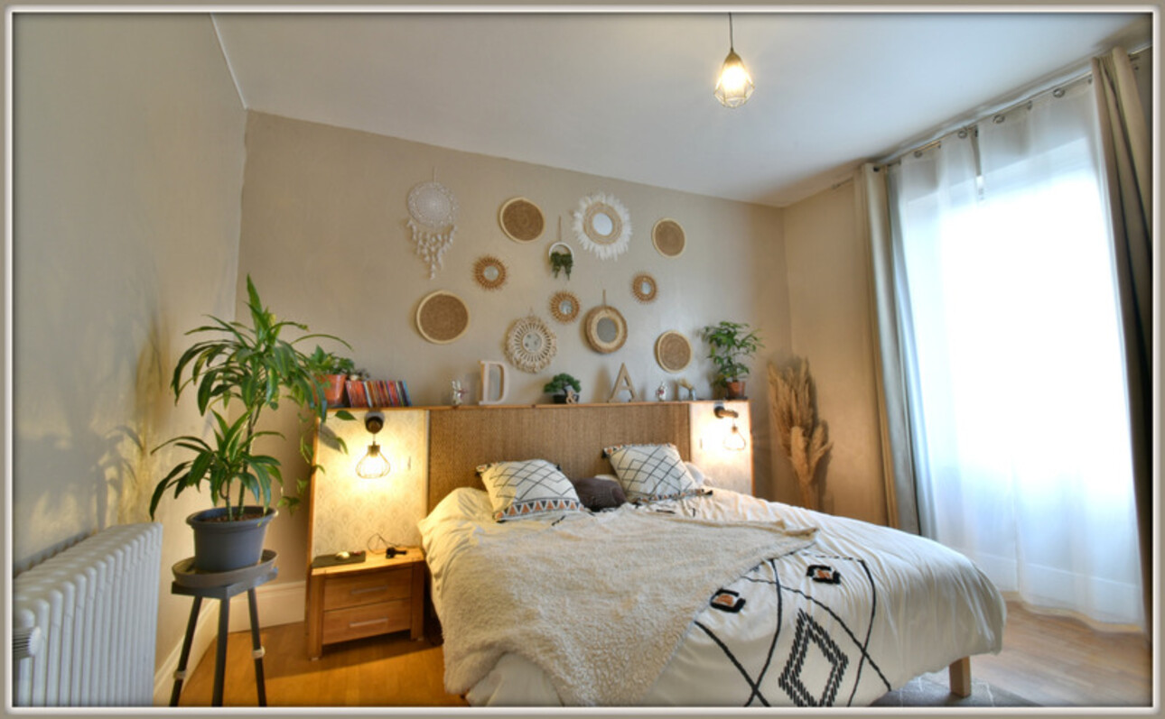 Photos 6 - Prestige - NEVERS (58), Propriété de charme 12 pièces, 265 m² habitables, 8 chambres, grandes annexes, piscine, terrain 1100 m²