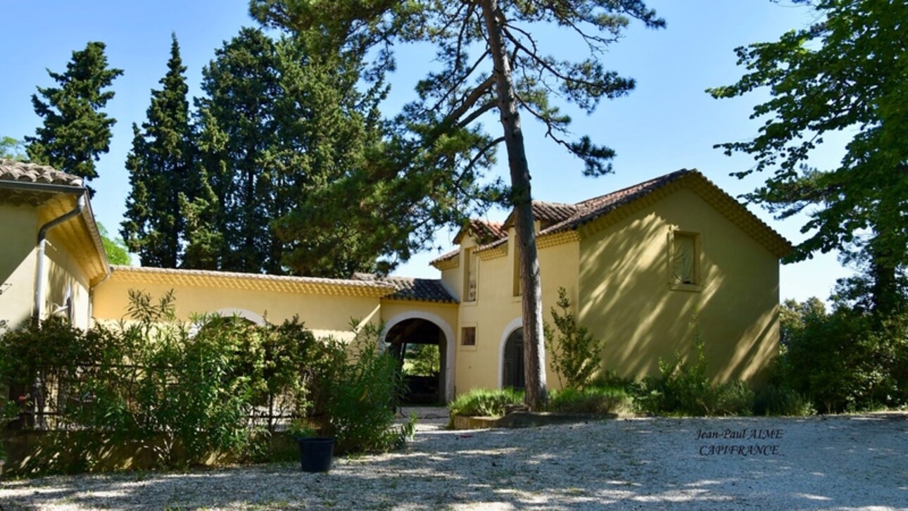 Photos 1 - Prestige - À VENDRE – Domaine de Prestige Proche Pont-Saint-Esprit (30) Authenticité, Élégance & Rentabilité sur 1,7 Hectare