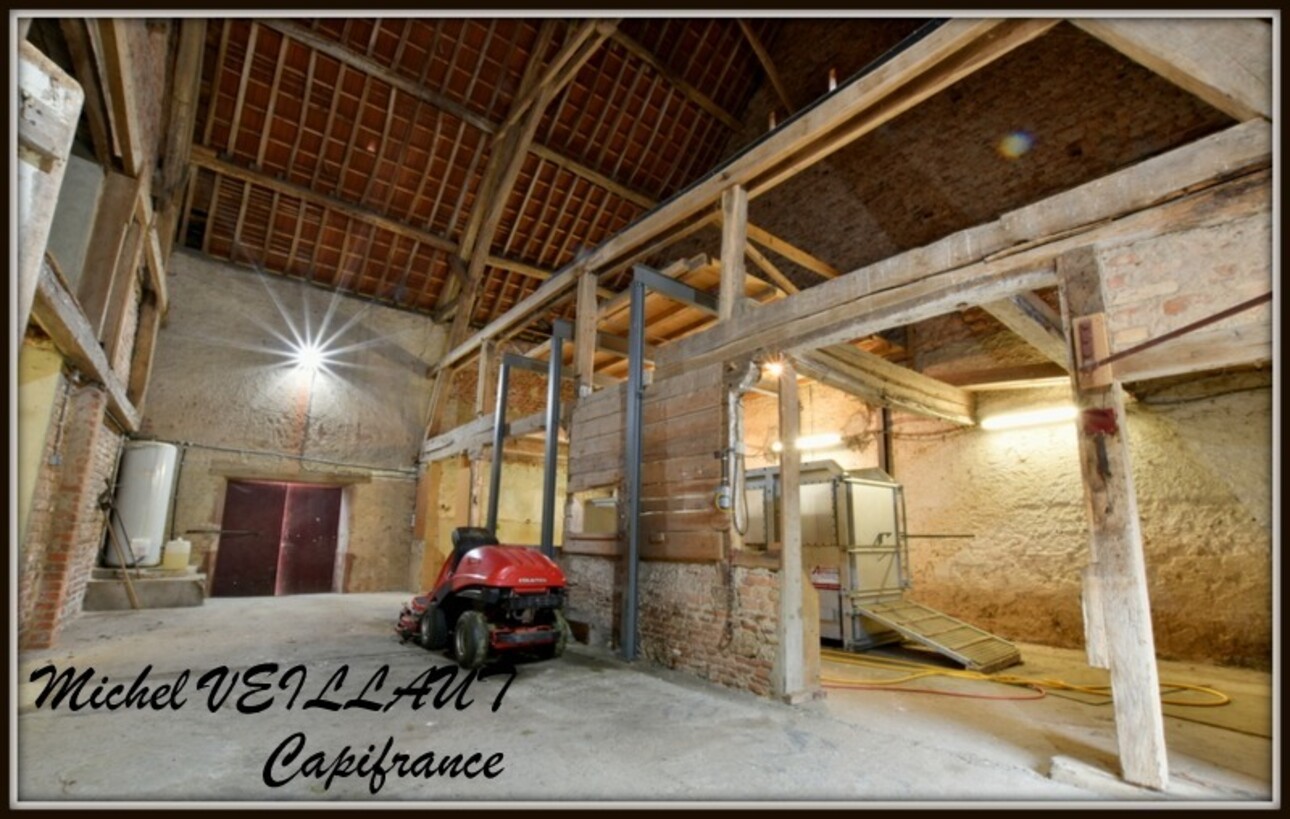 Photos 11 - Équestre - Propriete à vendre maison 7 pièces THIONNE (03), Barn 12 box, Bâtiment agricole, 2 Gîtes, terrain 35174 m²