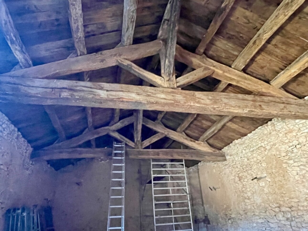 Photos 16 - Prestige - À VENDRE – Château à rénover sur domaine de 100 hectares