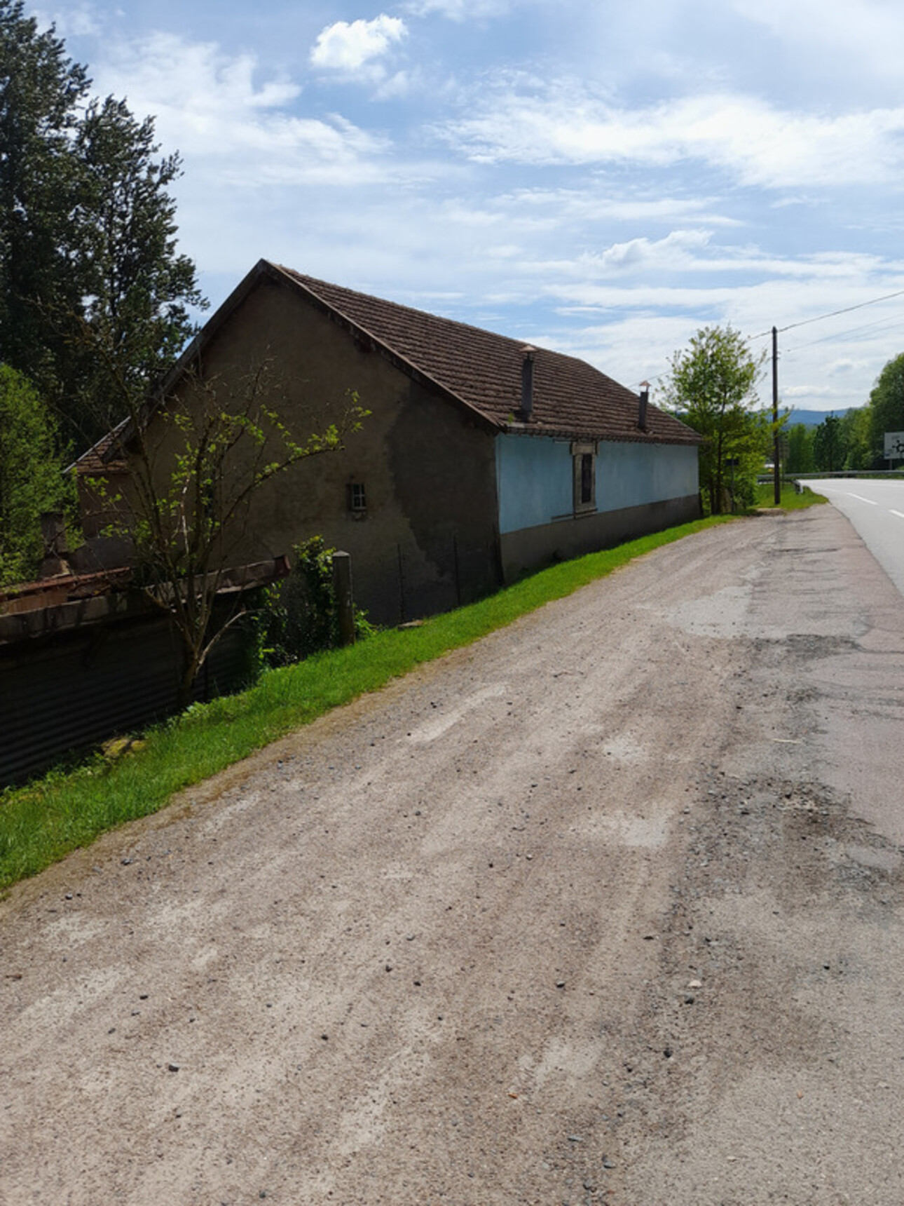 Photos 5 - Touristique - Ferme rénovée, sur 50 ares avec rivière