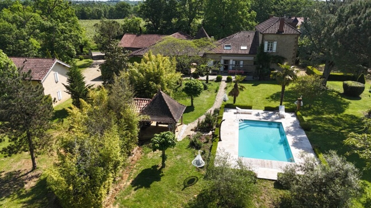 Photos 4 - Prestige - Dpt Gers (32), à vendre NOGARO proche, TRES ELEGANTE PROPRIETE  RURALE  sur 4.5 hectares, MAISON de MAITRE, GITE, deux piscines neuves, parc séculaire, SANS NUISANCE
