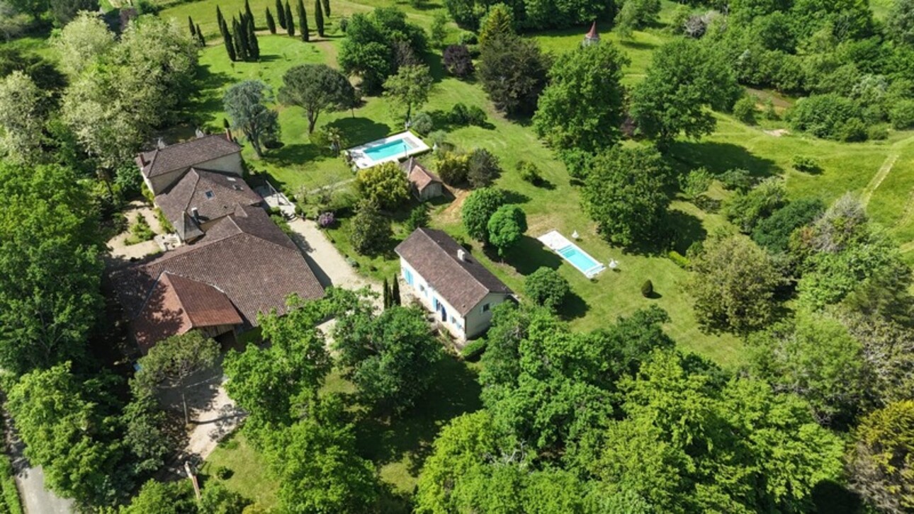 Photos 19 - Prestige - Dpt Gers (32), à vendre NOGARO proche, TRES ELEGANTE PROPRIETE  RURALE  sur 4.5 hectares, MAISON de MAITRE, GITE, deux piscines neuves, parc séculaire, SANS NUISANCE