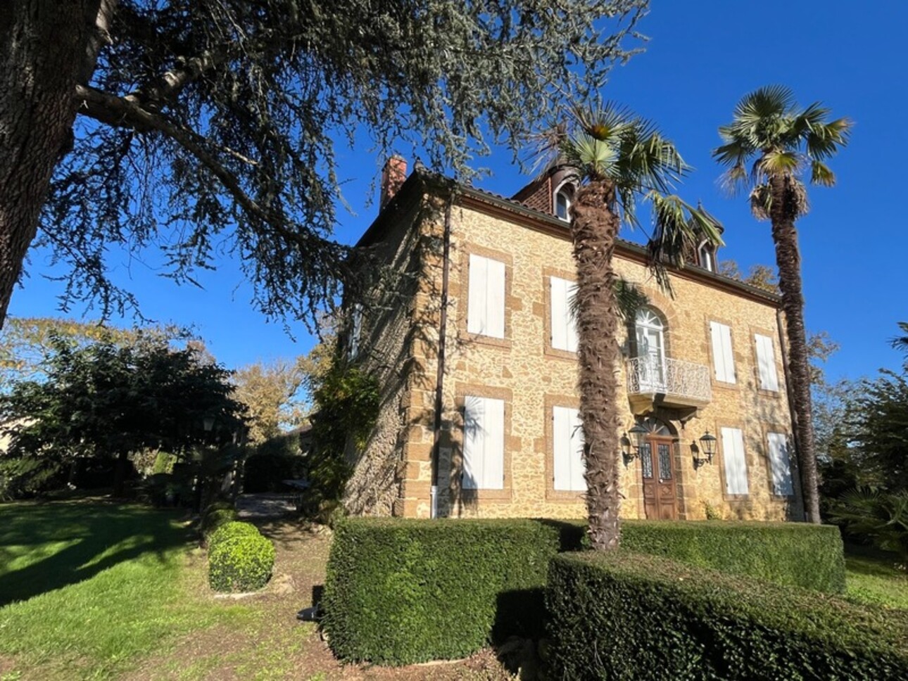 Photos 24 - Prestige - Dpt Gers (32), à vendre NOGARO proche, TRES ELEGANTE PROPRIETE  RURALE  sur 4.5 hectares, MAISON de MAITRE, GITE, deux piscines neuves, parc séculaire, SANS NUISANCE