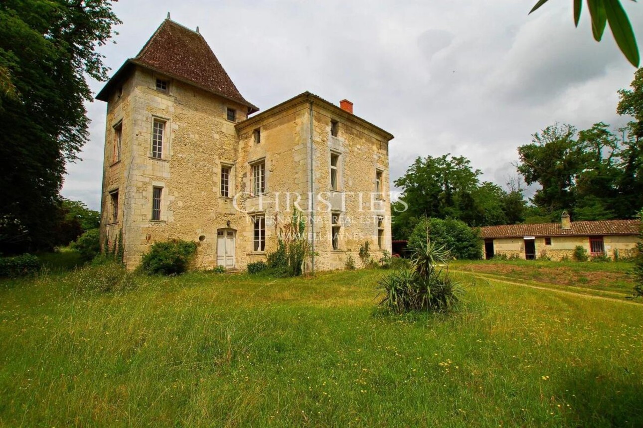 Photos 20 - Prestige - Historique château du 16ème siècle d'environ 750 m² - A 8 km de Bordeaux centre