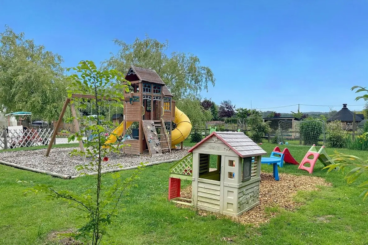 Photos 4 - Touristique - Maison + gîte + Kota + Dôme + dépendance avec box à chevaux