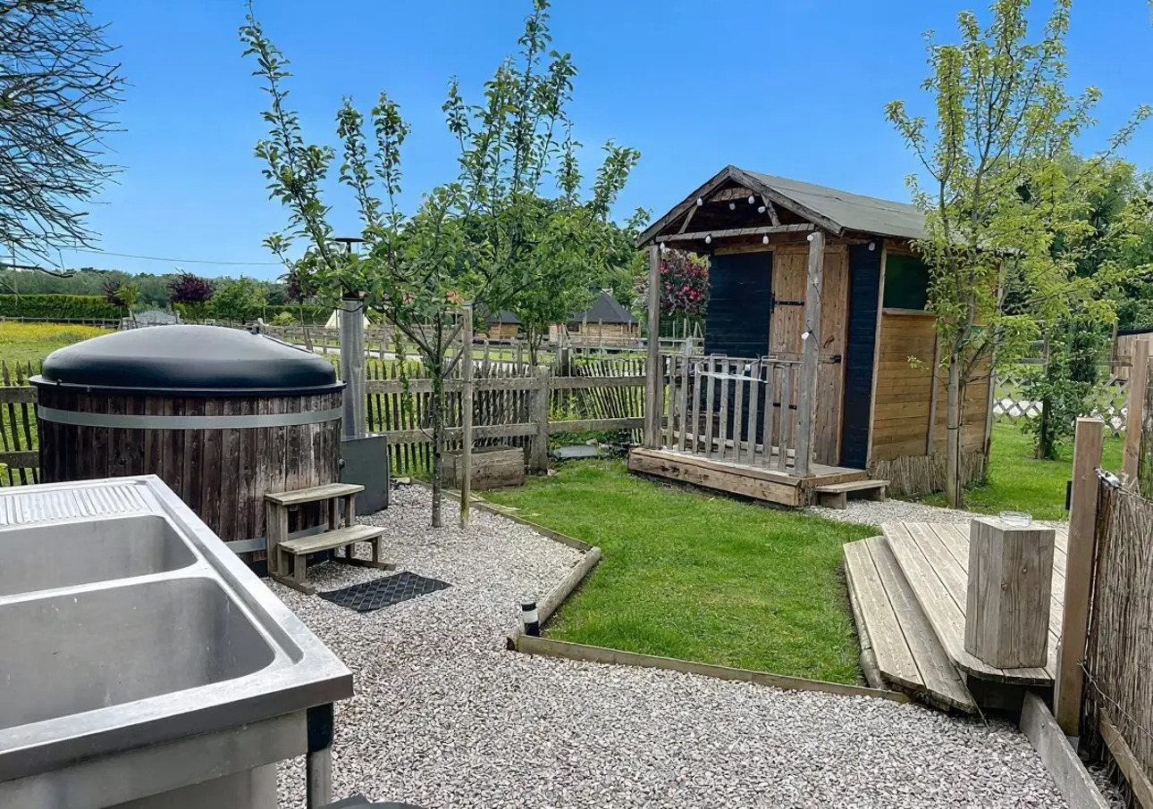 Photos 6 - Touristique - Maison + gîte + Kota + Dôme + dépendance avec box à chevaux