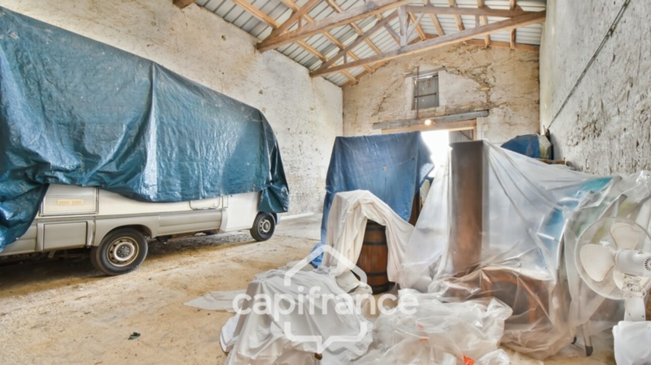 Photos 14 - Touristique - Dpt Charente Maritime (17), à vendre NUAILLE D'AUNIS, ensemble immobilier, d'une surface de 591,64 m2, le tout sur une parcelle cadastrée de 4710 m2