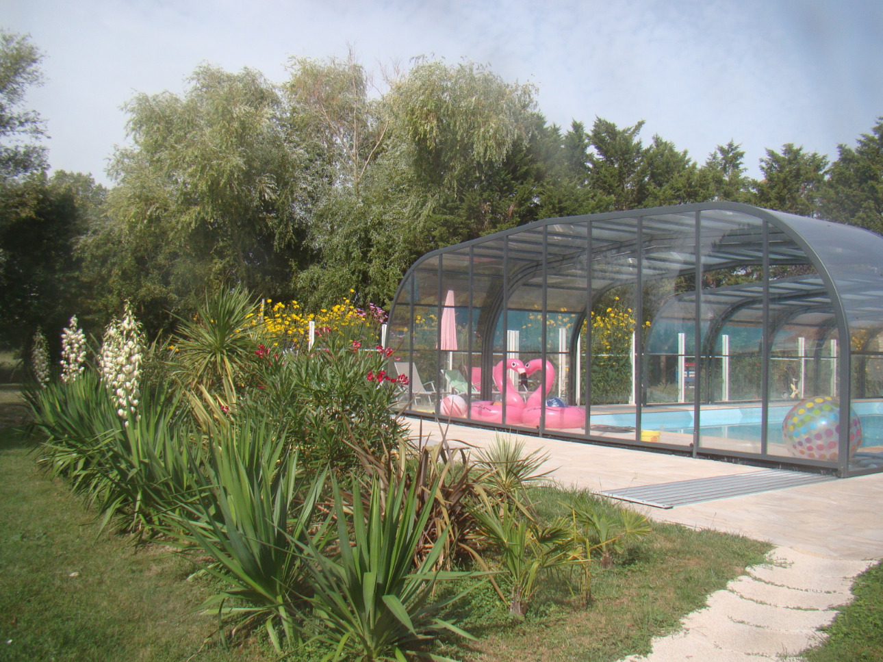 Photos 4 - Touristique - Longère rénovée, gîte et chambre d'hôte -  5000m2 terrain arboré