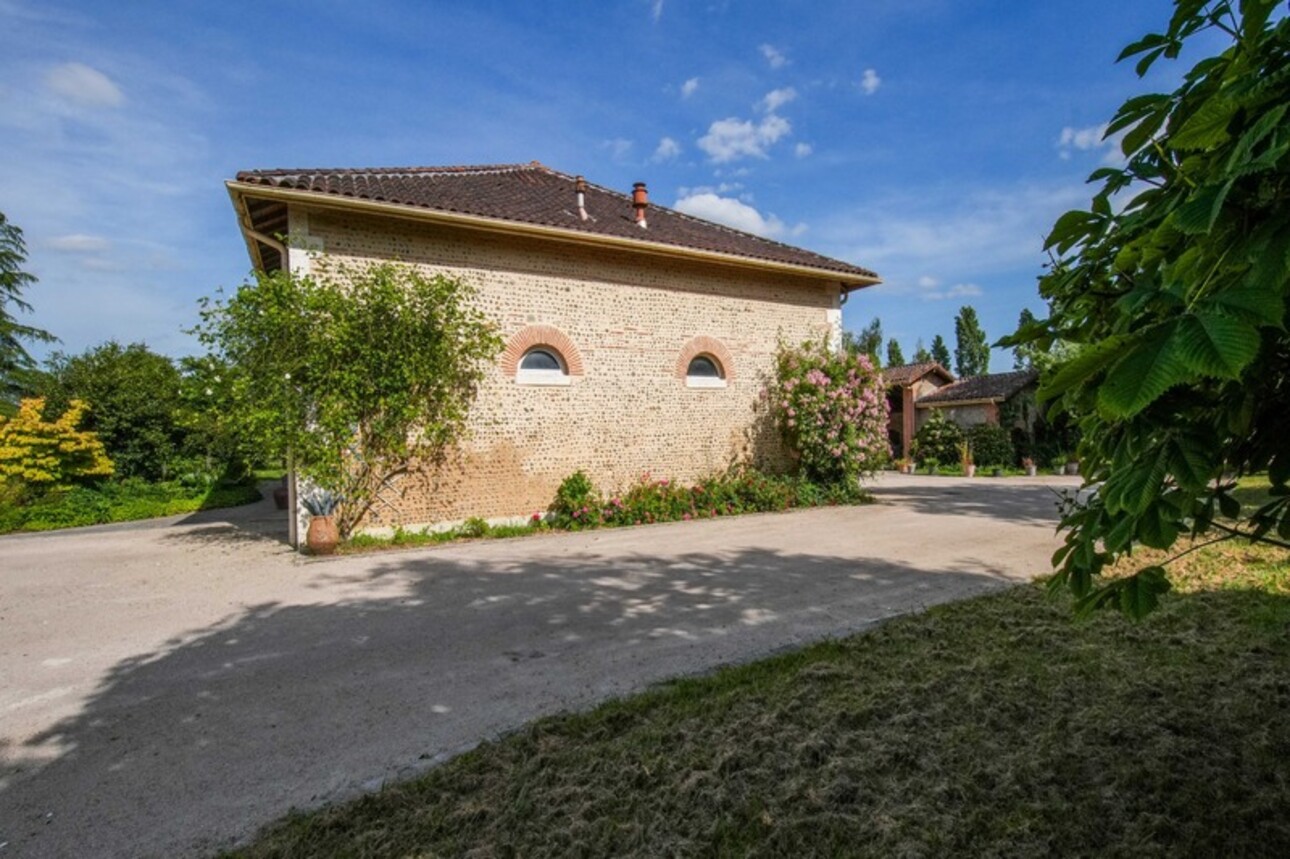 Photos 27 - Prestige - Propriété de Caractère et de charme proche de MONT DE MARSAN (40) - 430 M2 Habitables - Terrain 9000m2 environ