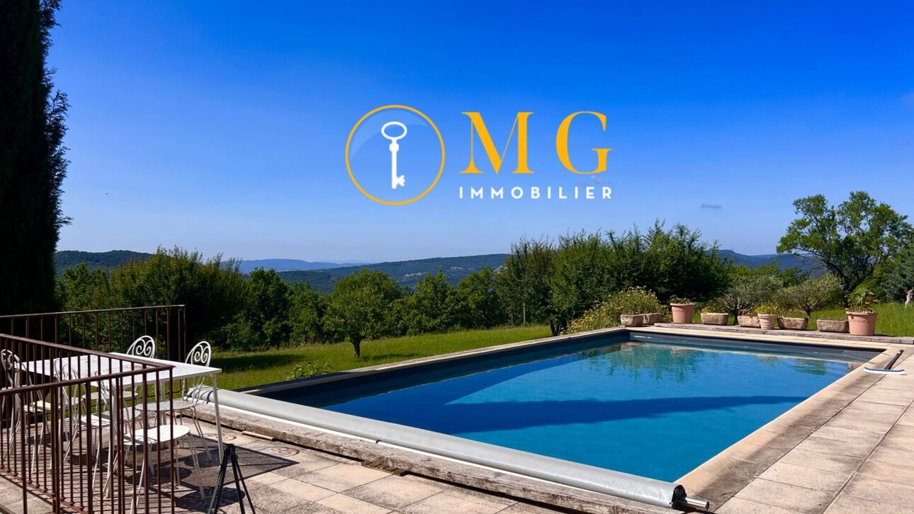 Photos 4 - Prestige - Propriété spacieuse avec dépendance et grand terrain de 1 he