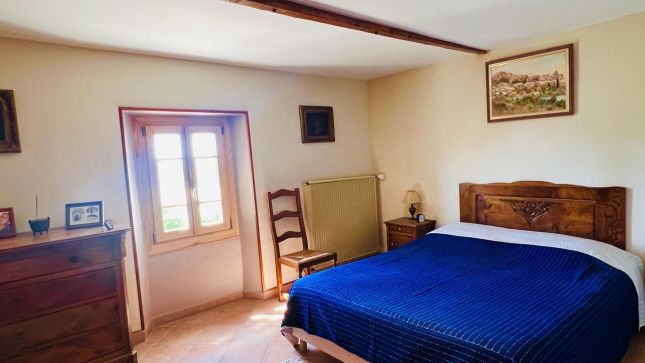 Photos 10 - Prestige - Propriété spacieuse avec dépendance et grand terrain de 1 he