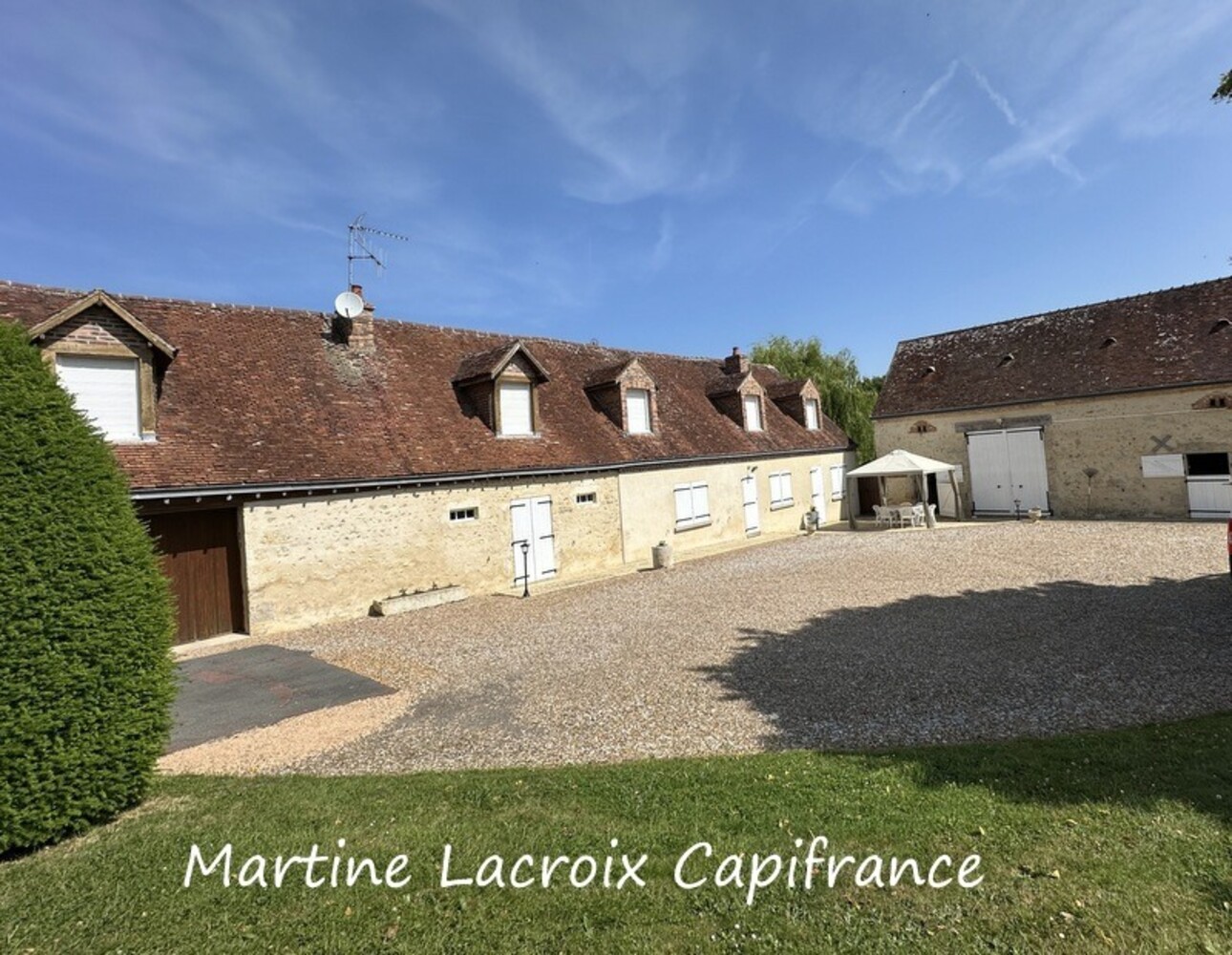 Photos 32 - Prestige - Dpt SARTHE (72), à vendre proche de LA FERTE BERNARD - PROPRIÉTÉ  P8 de 226 m² - Terrain de 2,50 Ha