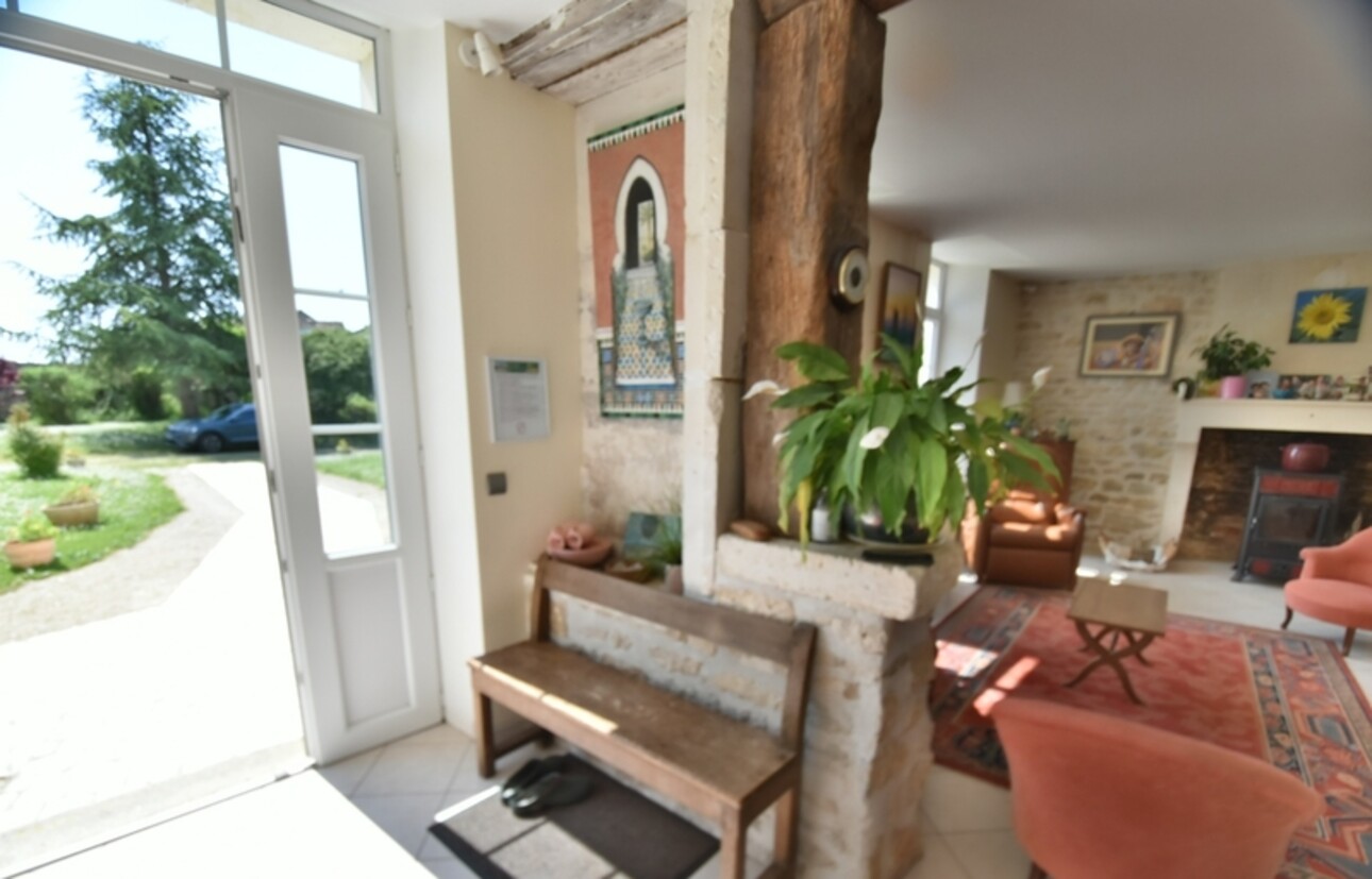 Photos 4 - Prestige - Propriete à vendre 13 pièces ROUILLAC (16)