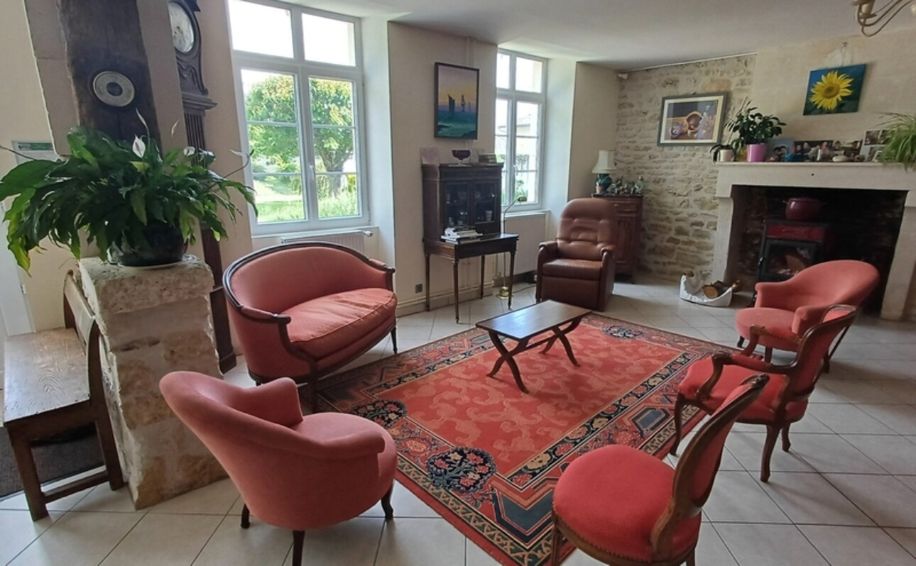Photos 6 - Prestige - Propriete à vendre 13 pièces ROUILLAC (16)