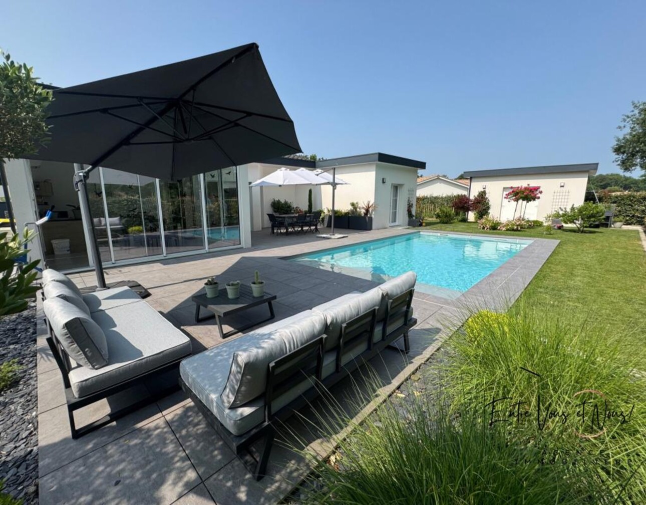 Photos 2 - Prestige - CONTEMPORAINE EN H AVEC TOIT PLAT