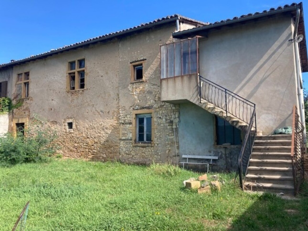 Photos 2 - Touristique - Dpt Rhône (69), à vendre proche de VILLEFRANCHE SUR SAONE  Idéal horticulture ou pension pour chevaux
