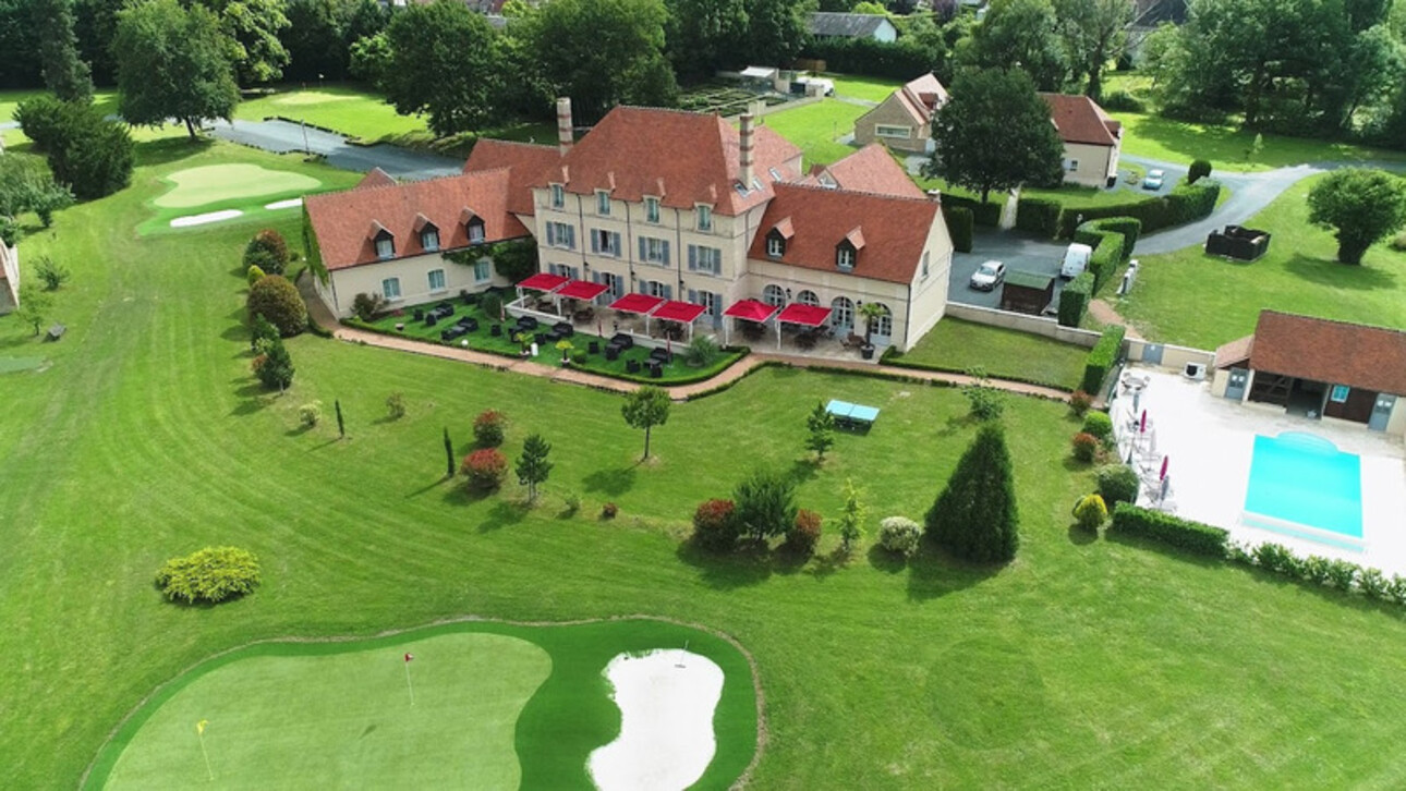 Photos 1 - Prestige - Dpt Creuse (23), à vendre BONNAT propriété de 35 pièces - Golf - Tennis - Piscine - Maison de gardien - Terrain 4,98 ha