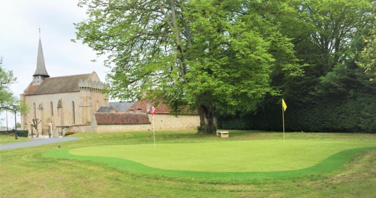 Photos 17 - Prestige - Dpt Creuse (23), à vendre BONNAT propriété de 35 pièces - Golf - Tennis - Piscine - Maison de gardien - Terrain 4,98 ha