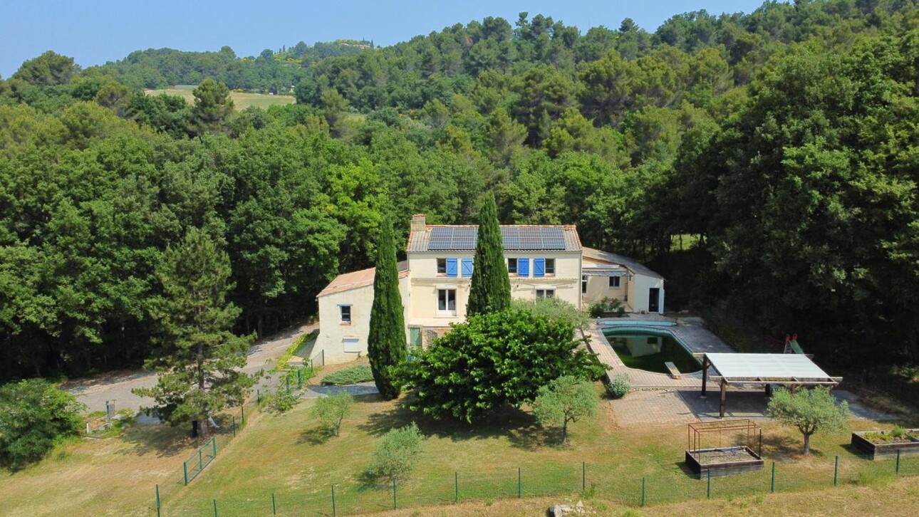 Photos 1 - Prestige - À 10 min de Pierrevert   Grande maison familiale avec terrai