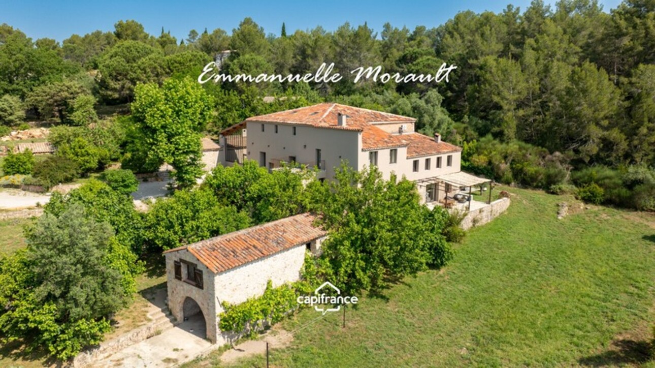 Photos 2 - Prestige - Grande Bastide Provençale - 10 pièces - terrain de 1.4 ha avec piscine, pool house et dépendances - BAGNOLS EN FORET (83)