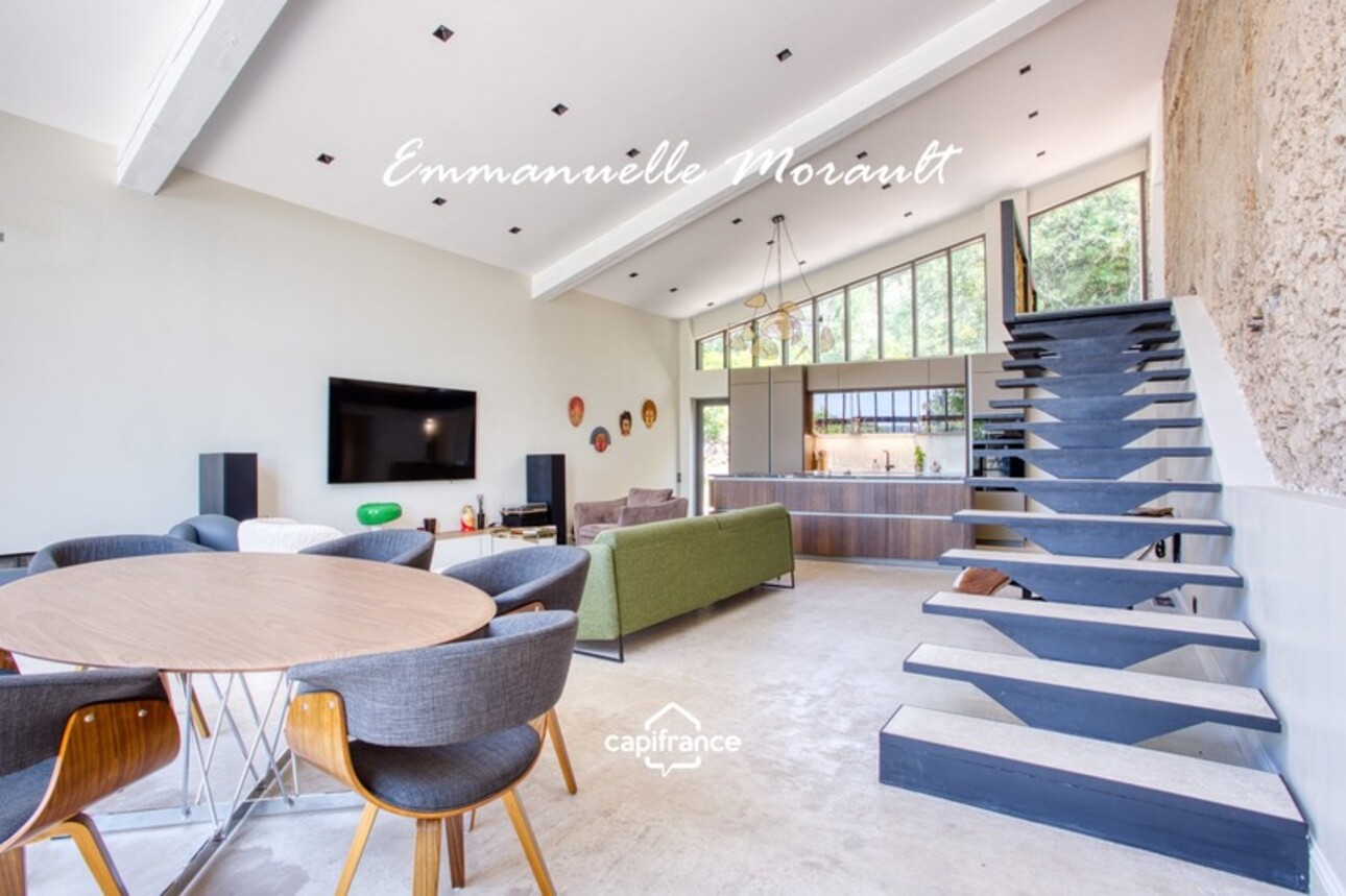 Photos 12 - Prestige - Grande Bastide Provençale - 10 pièces - terrain de 1.4 ha avec piscine, pool house et dépendances - BAGNOLS EN FORET (83)