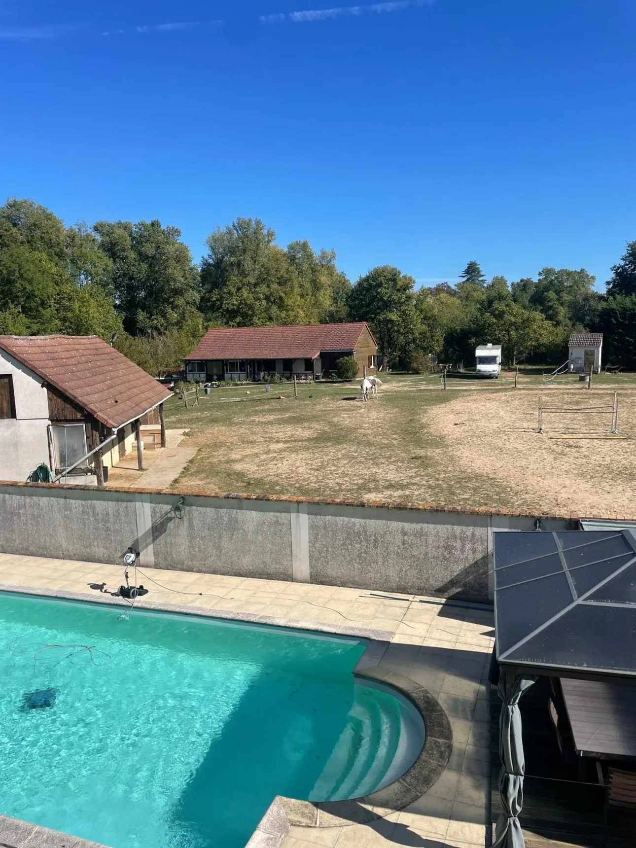 Photos 2 - Équestre - Propriété équestre sur 1,9 ha à 10 mn de Bourges (18)