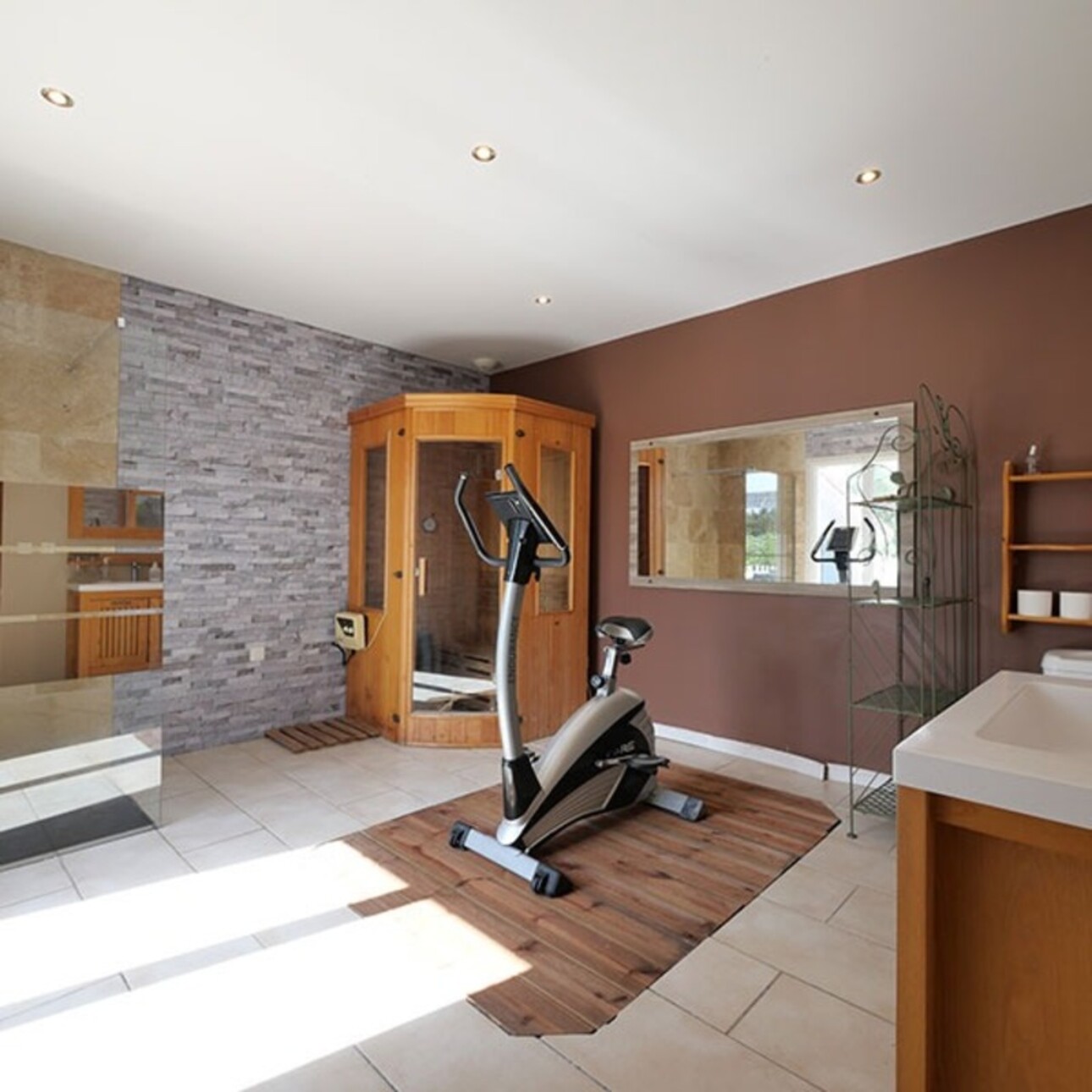 Photos 7 - Prestige - Maison avec studio indépendant et piscine chauffée – 2300 m² de terrain – CHABESTAN (05)