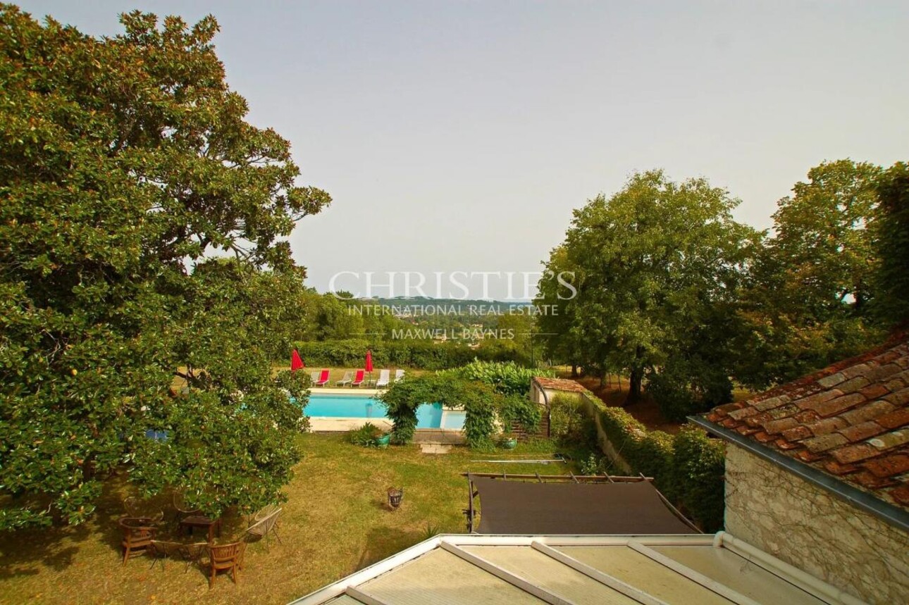 Photos 5 - Équestre - Propriété de 18 hectares avec vue dominante, maison de maître et gites - superbe potentiel  !