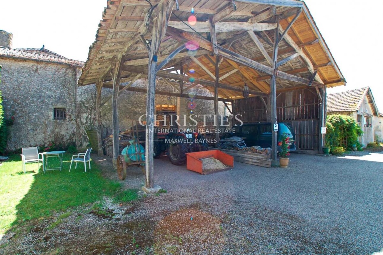Photos 17 - Équestre - Propriété de 18 hectares avec vue dominante, maison de maître et gites - superbe potentiel  !
