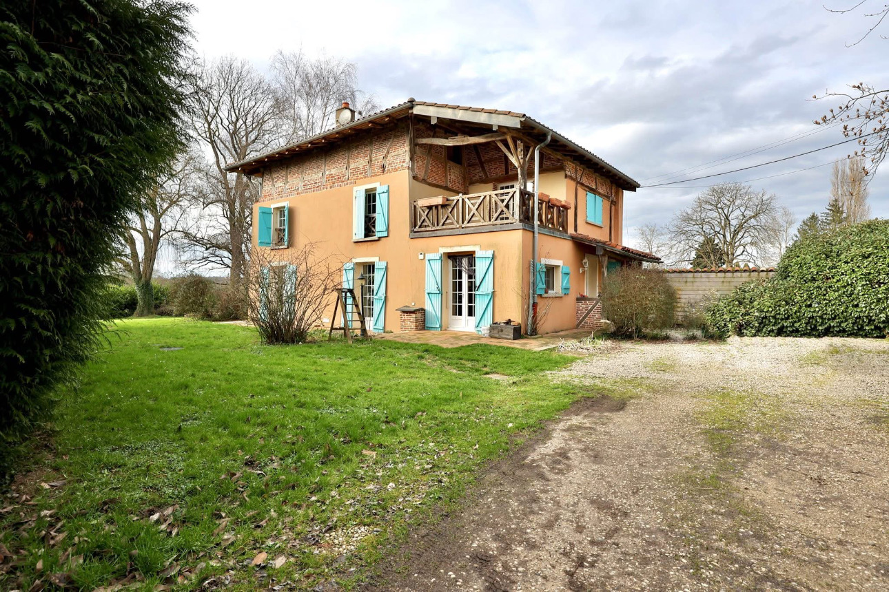 Photos 3 - Équestre - Propriété équestre clé en main de 3,5 hectares dans l’Ain