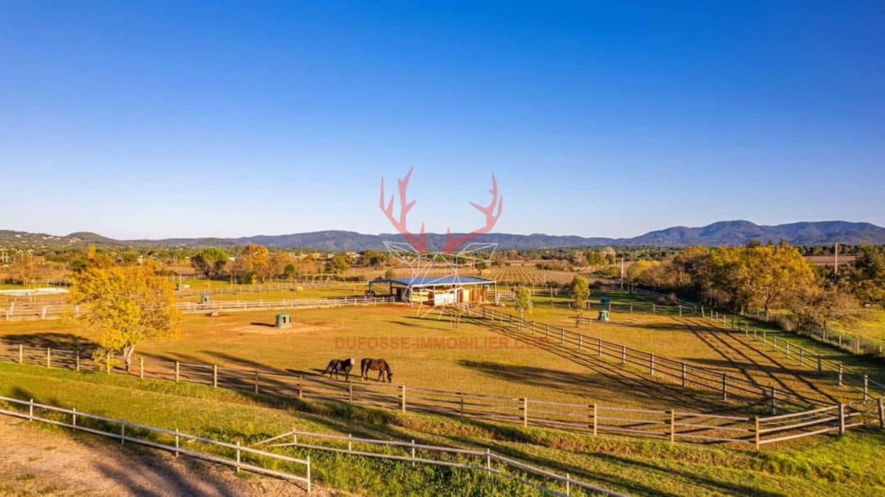 Photos 4 - Équestre - Domaine d'exception de 10 hectares au coeur de la Provence