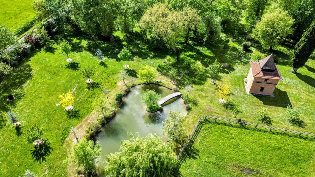 Photos 8 - Équestre - Domaine d'exception niché au coeur de 15 hectares soigneusement aménagés