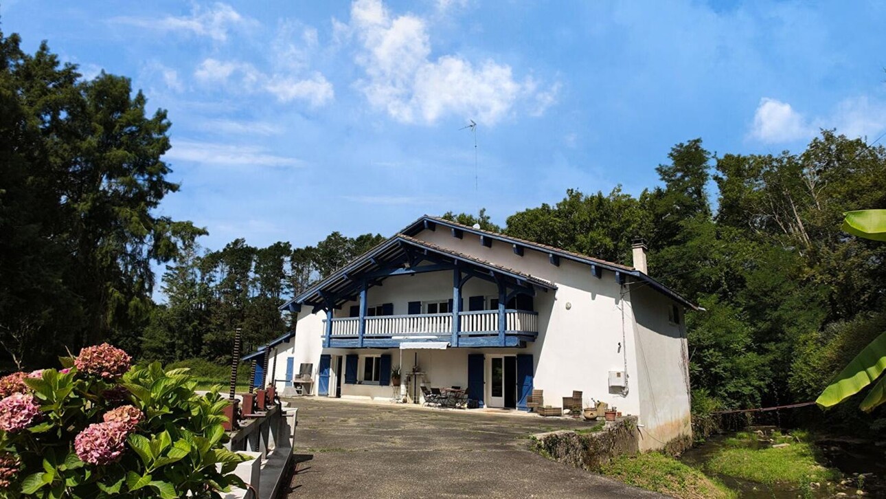 Un moulin, 11 hectares et l'art de vivre à la campagne, à 40 minutes d'Hossegor